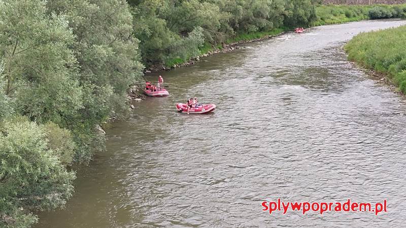 Spływ pontonami z Muszyny do Żegiestowa