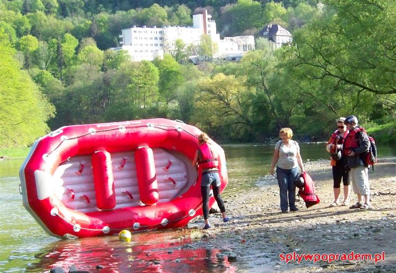 Spływy pontonowe Poprad. Bezpieczne dla dzieci, eventy, ratownicy.